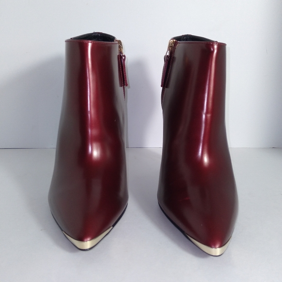 HUGO BOSS Burgundy Leather w/Gold Pointed Tip High-Heeled Ankle Boots-Size 40 - Picture 2 of 13